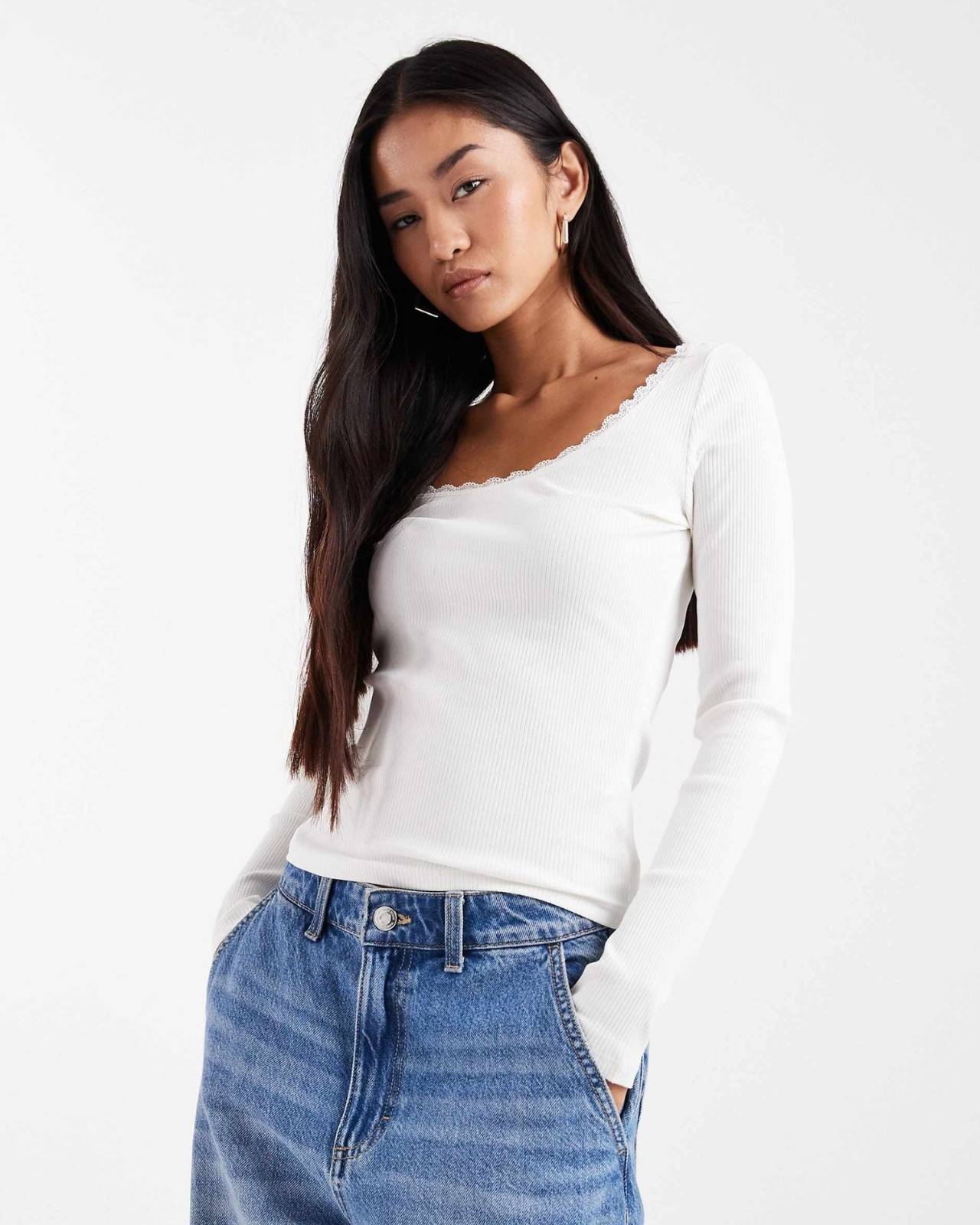 Square-Neck Long Sleeve Top Secondary image